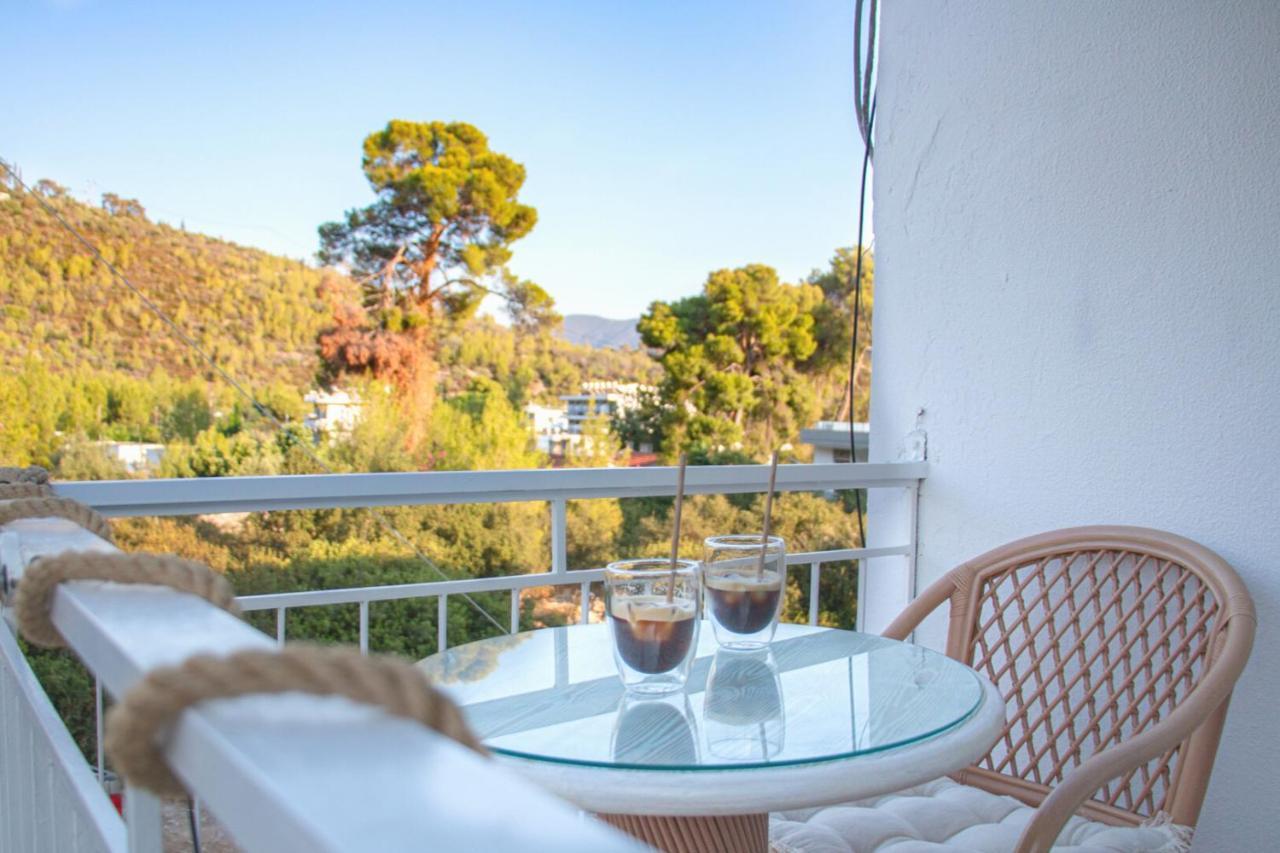 Summer Feel Suites Poros Town エクステリア 写真